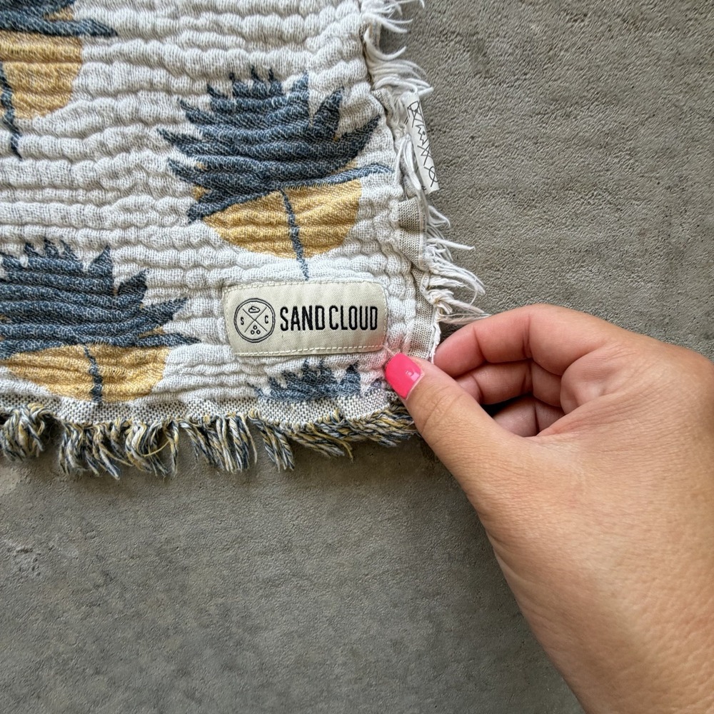 Sandcloud Paradise Party Blanket Approx. 85" x 91" (215cm x 230cm)